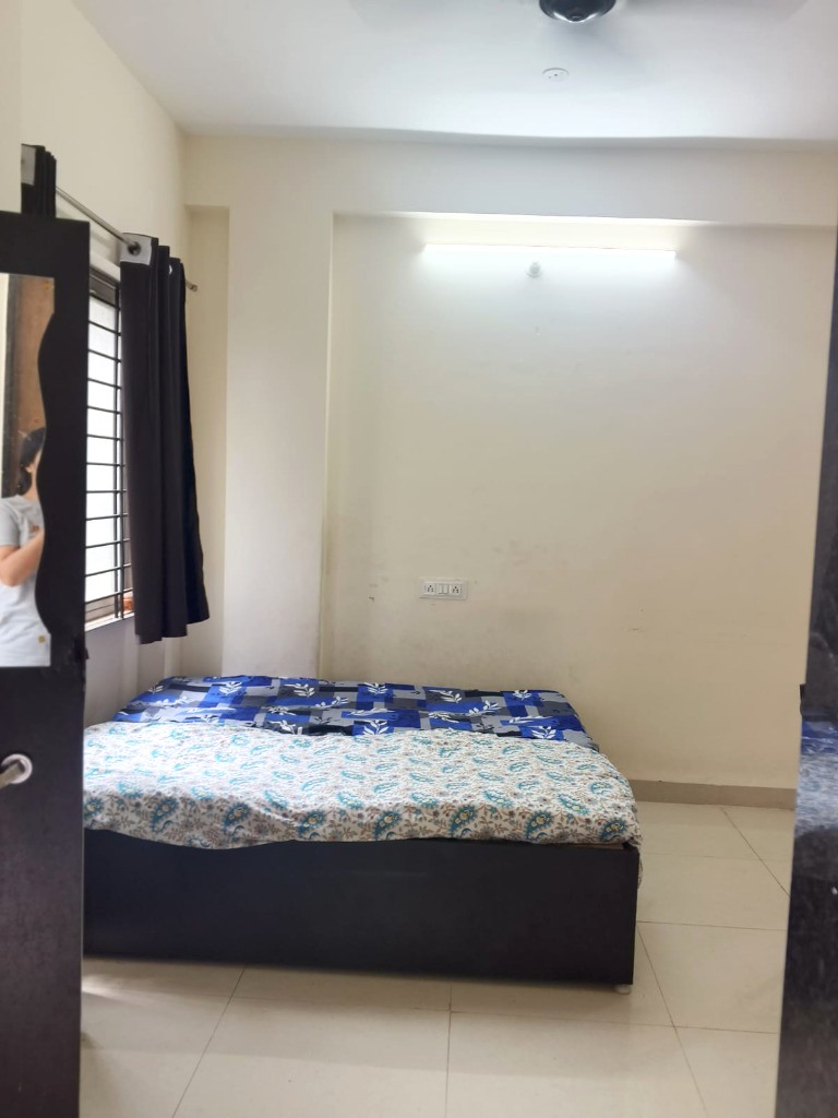 Comfortable Girls Hostel Room in Indore - Price and Rent Guide